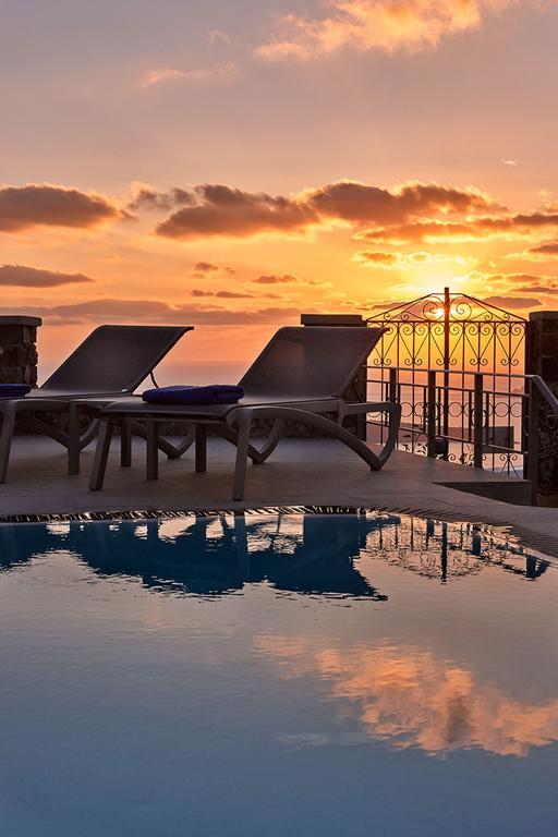 Villa Dakoronia Fira  Dış mekan fotoğraf